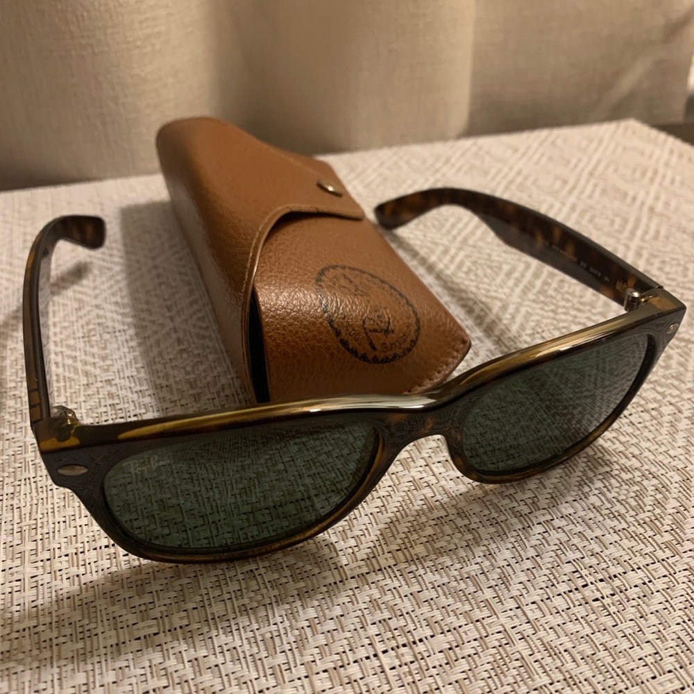 Ray-Ban Sunglasses New Wayfarer Tortoise